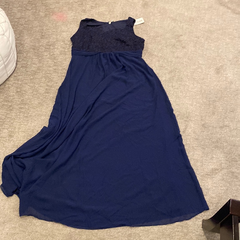 Kimi and Kai Kyra Empire Waist Maternity Gown size large NWT